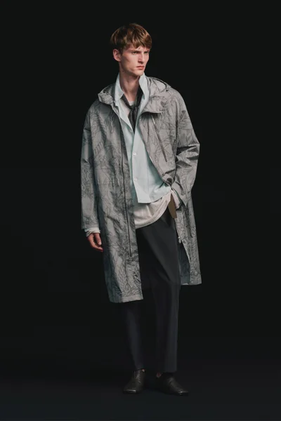 Look 28